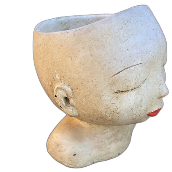 Lady Red Lips Resin Planter - Picture 5 of 6